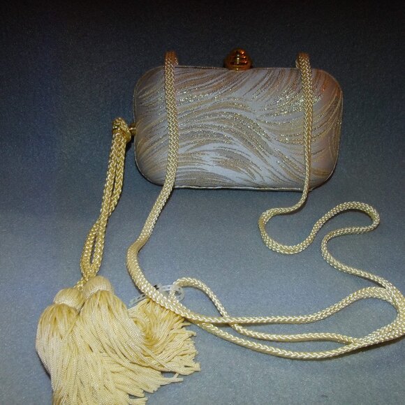 Shein? Hard Case Evening Clutch- Gold and Silver Thread - Picture 3 of 4